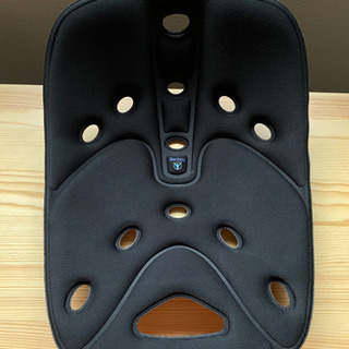 【美品】バックジョイ ミニ BackJoy Mini 在宅勤務にの画像