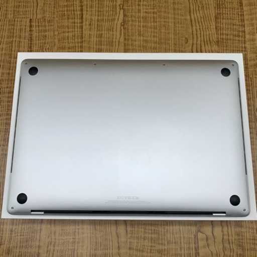 MacBook Pro 15インチ 2016 シルバー　 1TB