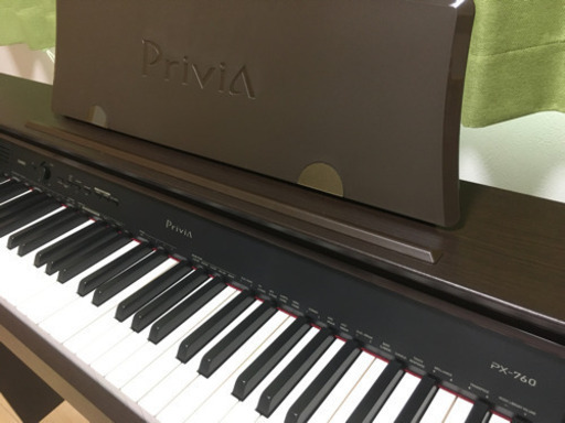 電子ピアノ