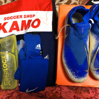 値下げ早い者勝ち サッカースパイクセット