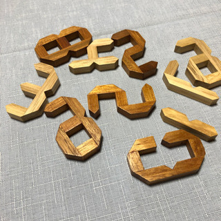 数字合わせパズル　木製　の画像
