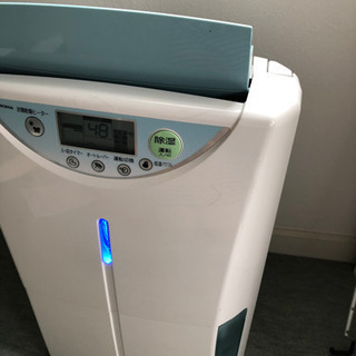 コロナ　除湿機　中古品