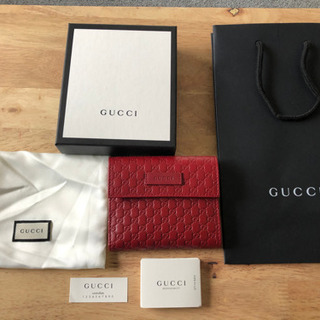 新品グッチ GUCCI 財布 二つ折り財布 レディース