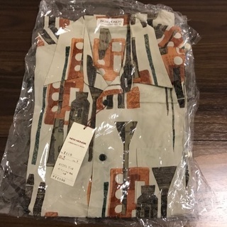 定価6800〜18000の服（新品）の画像