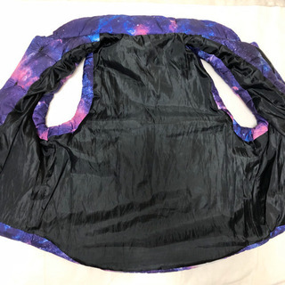 ダウンベスト ギャラクシー柄の画像