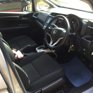 車検長いフィットの画像