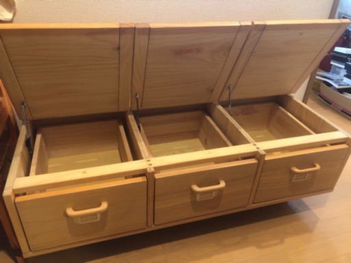 木製　収納家具　キャビネット