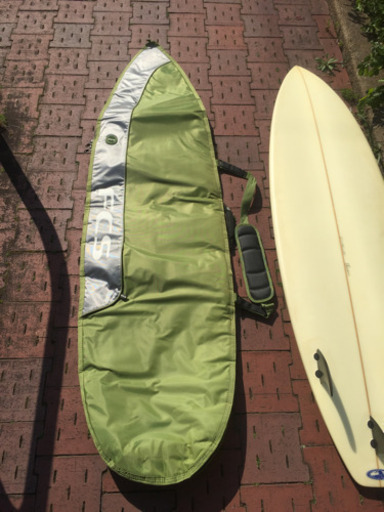 サーフボード　ハードケース付き