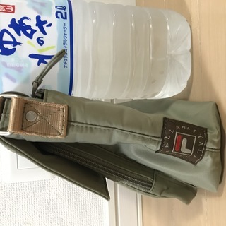 小さめショルダーバッグの画像