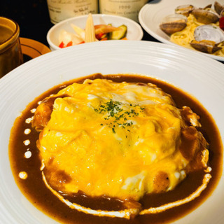 『春日井駅』ワインバル　ヴィヴィで、アルバイトしませんか？学生さんフリーター大歓迎の画像