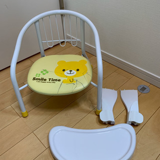 ベビーチェア　テーブル付きの画像