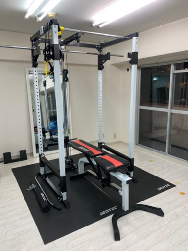 【梅田】ラック&ベンチ&マルチホーム&シシースクワット&ダンベルetc