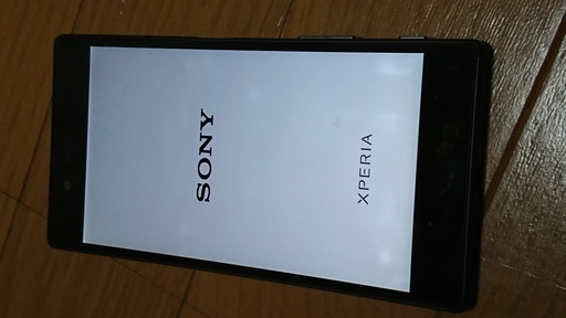 Xperia Z5 SOV32 au simロック解除済み