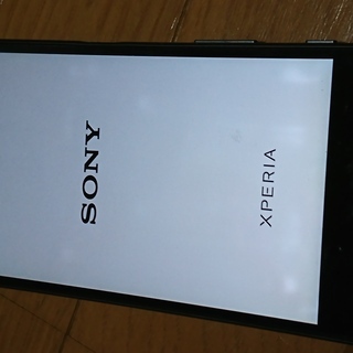 Xperia Z5 SOV32 au simロック解除済み