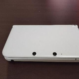 ニンテンドー3DSLL 白 中古 値下げします！！の画像