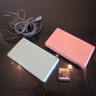 任天堂DS Lite 2台セットの画像