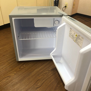 コンパクト冷蔵庫の画像
