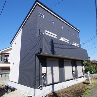 🉐初期費用０円🙂築浅BT別デザイナーズ🏠新宿へ45分の古淵駅徒歩...
