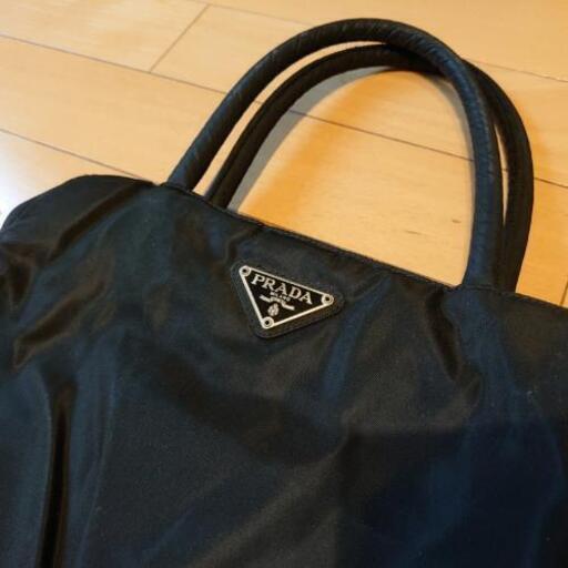 PRADA プラダのバッグ 幅約30cm 高さ約25cm まち約11cm