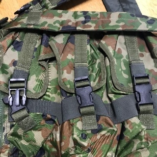 サバゲーグッズ　迷彩上下