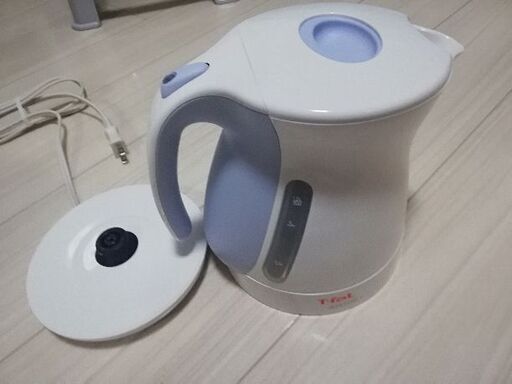 ティファールの電気ケトルです。
