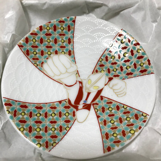 〈新品〉ウルトラマン×九谷焼 豆皿5枚セットの画像