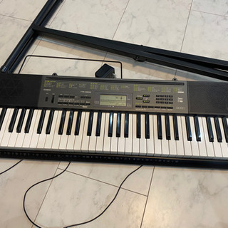 電子ピアノ　CASIO 