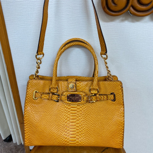 ☘️希少色、デザイン❗️マイケルコースバック値下げしました。