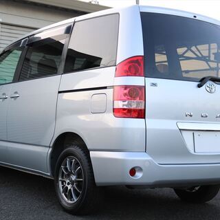 車検１年付 ノア 14年式 7.2万km 車中泊 トランポ キャンピング ２人乗り ４ナンバー Ｒ２年度自動車税込！ 乗出し価格表示 の画像