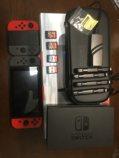任天堂　スイッチ　コントローラー4個　ソフト付き