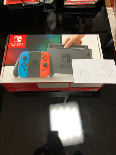中古　NINTENDO switch 本体とソフト