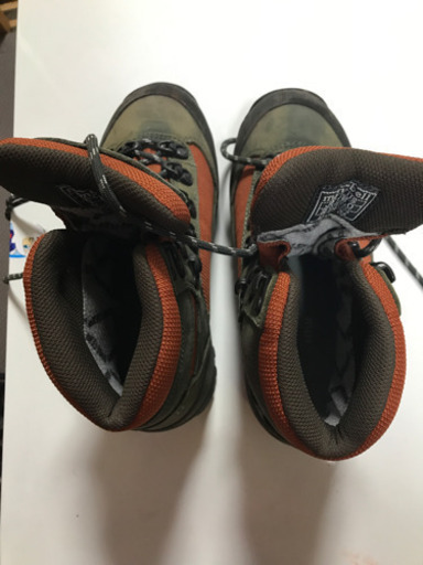 登山靴　22.0cm