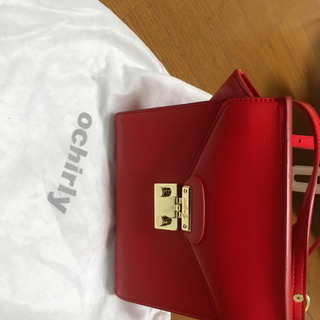 OCHIRLY真赤ショルダーバッグ新品の画像