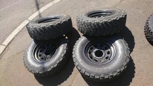 ジムニー 15インチのタイヤ ホイール4本セット