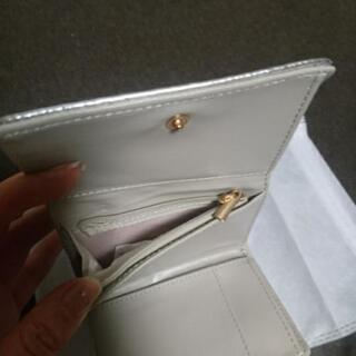 【引き取りのみ】ナチュラルビューティーベーシック 三折り財布の画像