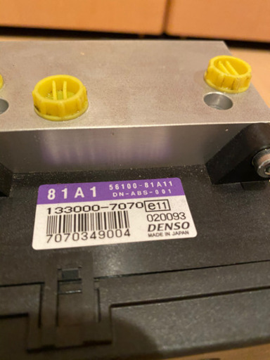 ジムニー JB23W ABSアクチュエーターAssy