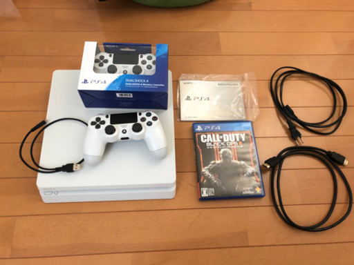取引き中　ps4 cuh-2100 500GB 白 ソフト、コントローラーセット