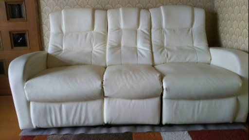 【最終値下げ‼︎】3人掛け リクライニングソファ（手動）