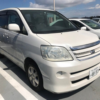白のお車もご用意！目白押しとなっております。(白だけに…。笑)※...