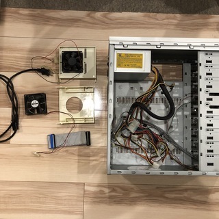 PCケース2