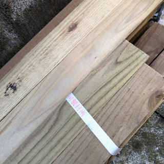 4メートル荒松材　防腐防虫処理済みの画像