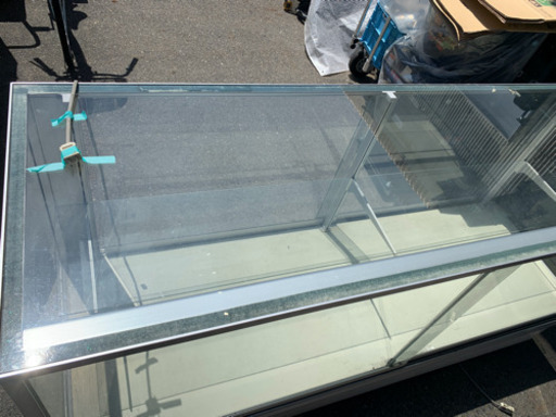 ガラスショーケース　ローケース　両開き　棚1段　1800×600×955 中古