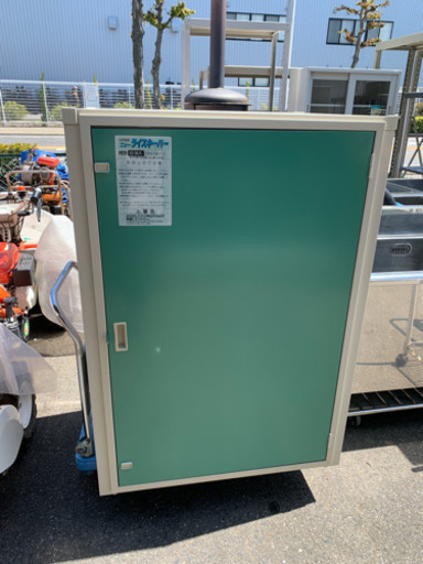 ニュー　ライスキーパー　米貯蔵庫　6俵用　30㎏入袋×12 中古