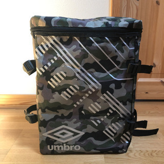 未使用品）スリム&コンパクトな umbroバックパック