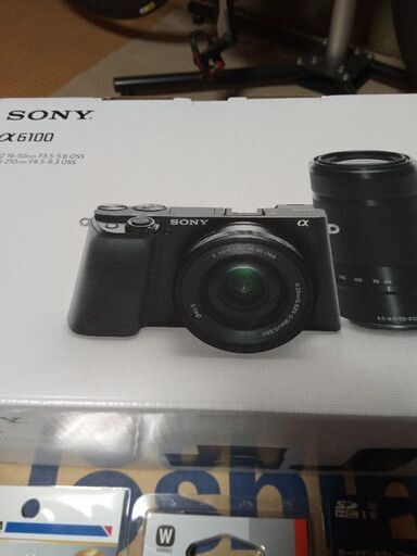 SONY　a6100ダブルズームキット新品未使用