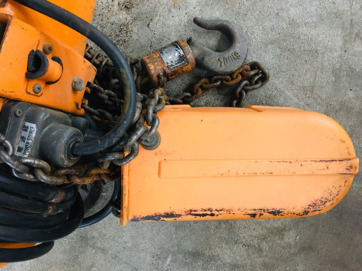 HITACHI ホイスト　チェーンブロック　900Kg 中古　日立