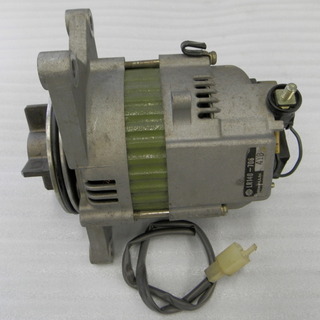 ホンダ？ゴールドウイング？　オルタネーター　HITACHI　LR...