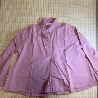 UNIQLOワイドシャツの画像
