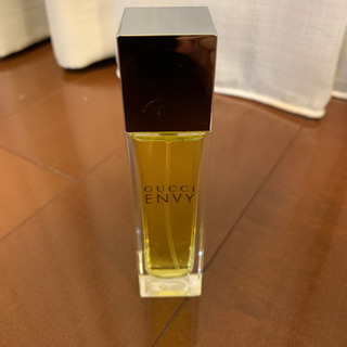 グッチ香水エンヴィ30ml