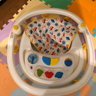 おもちゃ付きウオーカーの画像